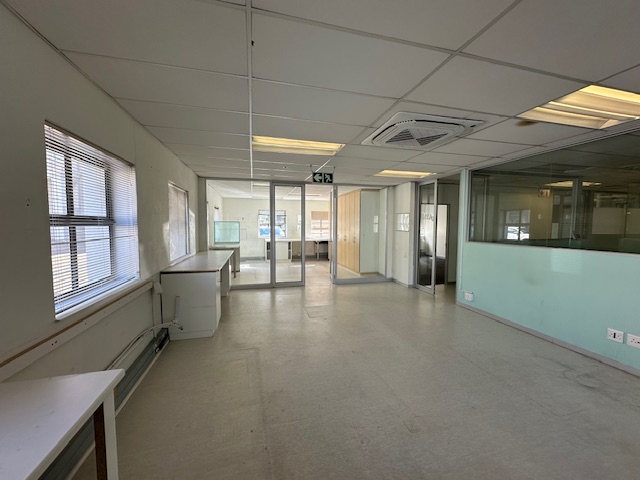 To Let commercial Property for Rent in Pinelands Western Cape